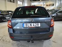 begagnad Skoda Octavia 1.5 TSI Premium Aut/Värmare/Drag/Läder/Nav