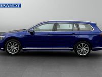 Begagnad VW Passat R-line 203 HK (149 kW) 2022 Blå Kombi