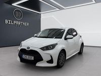 Begagnad Toyota Yaris 2022 Vit Halvkombi