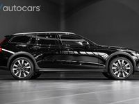 Begagnad Volvo V60 CC 197 HK (144 kW) 2021 Svart Kombi