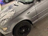 Begagnad BMW 318 143 HK (105 kW) 2005 Sedan