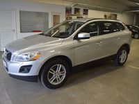 begagnad Volvo XC60 2.4D ((163hk) AWD Geartronic City Safety / D-värmare / Drag M.M