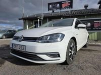 Begagnad VW Golf VII 131 HK (96 kW) 2019 Vit Halvkombi