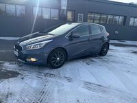 Begagnad Kia Ceed Comfort 128 HK (94 kW) 2013 Blå Halvkombi
