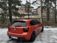 begagnad BMW M135 i xDrive Steg 2 400hk |Taklucka |H/K