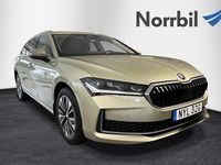 Begagnad Skoda Superb LAURIN & KLEMENT 193 HK (141 kW) 2025 Ljusgul Kombi