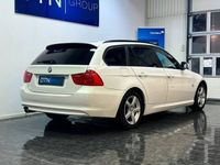 begagnad BMW 320 d xDrive Touring Automat Fullservad Välvårdad SV 2012, Kombi