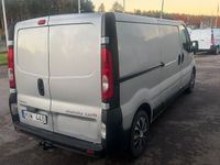 Begagnad Opel Vivaro 114 HK (83 kW) 2009 Silver Minibuss