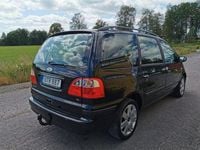Begagnad Ford Galaxy 141 HK (103 kW) 2005 Mörkblå (blå) Minibuss