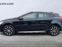 Begagnad Volvo V40 Pro 150 HK (110 kW) 2019 Svart Halvkombi