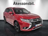 Begagnad Mitsubishi Outlander P-HEV 203 HK (149 kW) 2015 Mröd SUV
