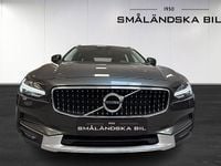 Begagnad Volvo V90 CC Momentum 191 HK (140 kW) 2019 Grå Kombi