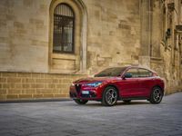 begagnad Alfa Romeo Stelvio Veloce Q4 AT8 AWD 2024, SUV