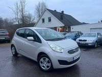 Begagnad Kia Venga EX 90 HK (66 kW) 2011 Silver Halvkombi