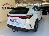 Begagnad Lexus NX350h 245 HK (180 kW) 2023 Vit SUV