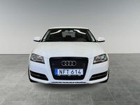 Begagnad Audi A3 Attraction 105 HK (77 kW) 2013 Vit