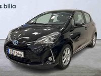 Begagnad Toyota Yaris Hybrid 2019 Svart Halvkombi