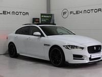 Begagnad Jaguar XE 180 HK (132 kW) 2016 Vit Sedan