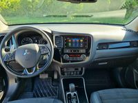 begagnad Mitsubishi Outlander 2.0 4WD CVT