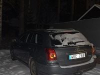 Begagnad Toyota Avensis 147 HK (108 kW) 2005 Kombi