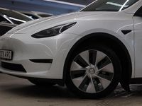 Begagnad Tesla Model Y Long Range AWD 378 kW (514 HK) 2023 Vit SUV