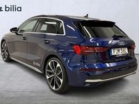 Begagnad Audi A3 Advanced 150 HK (110 kW) 2024 Mörkblå Halvkombi