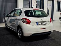 begagnad Peugeot 208 5-dörrar 1.2 VTi Euro 5 Panorama 1 199 kr/mån