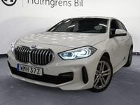 Begagnad BMW 118 M Sport 136 HK (100 kW) 2023 Vit Halvkombi