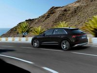 Begagnad Audi Q8 S-Line 490 HK (360 kW) 2024 SUV
