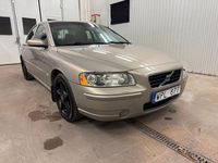 Begagnad Volvo S60 Momentum 210 HK (154 kW) 2005 Ljusbrun Sedan