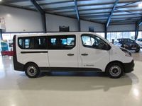 begagnad Renault Trafic Kombi 2.7t 1.6 dCi Euro 6 NAVI 9SITS LÅNG MOMS BIL