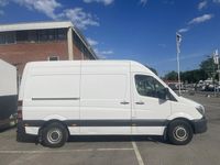 begagnad Mercedes Sprinter 211 CDI Skåpbil 7G-Tronic Plus Euro 6