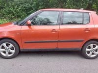 Begagnad Skoda Fabia 86 HK (63 kW) 2007 Orange Halvkombi