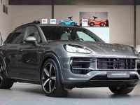 Begagnad Porsche Cayenne 476 HK (350 kW) 2025 Grå SUV
