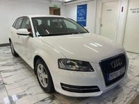 Begagnad Audi A3 Attraction 105 HK (77 kW) 2011 Vit Halvkombi