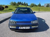 Begagnad VW Golf Cabriolet Edition 101 HK (74 kW) 1998 Blå Cab