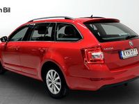 Begagnad Skoda Octavia Ambition 150 HK (110 kW) 2015 Röd Halvkombi
