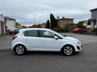 Begagnad Opel Corsa 84 HK (61 kW) 2013 Vit Halvkombi