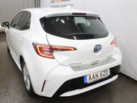 begagnad Toyota Corolla 1.8 Hybrid 5dr 122hk