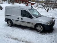 Begagnad Opel Combo 75 HK (55 kW) 2005 Van
