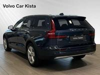 Begagnad Volvo V60 CC Core 197 HK (144 kW) 2023 Kombi