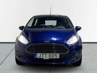 Begagnad Ford Fiesta Titanium 101 HK (74 kW) 2016 Blå Halvkombi