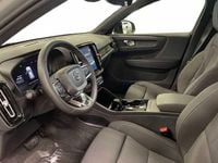 Begagnad Volvo XC40 Core 188 kW (256 HK) 2024 Grå SUV