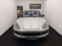 Begagnad Porsche Cayenne 239 HK (175 kW) 2011 Grå SUV