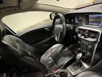 begagnad Volvo V40 CC T5 AWD Geartronic Summum Euro 5