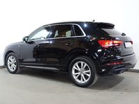 begagnad Audi Q3 35 TFSI S Tronic S-Line Drag Cockpit Värmare