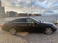 Begagnad Mercedes CLS320 225 HK (165 kW) 2008 Svart Sportkupé