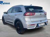 Begagnad Kia Niro Advance 105 HK (77 kW) 2016 Silver SUV