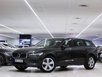 begagnad Volvo V60 CC B4 AWD Momentum B-kamera Drag Keyless 2022, Kombi