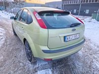 Begagnad Ford Focus 125 HK (91 kW) 2005